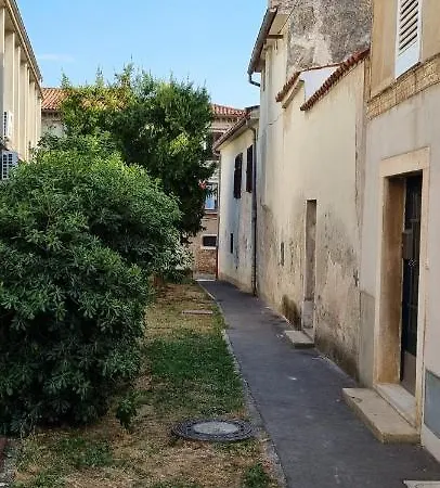 Apartma Zlati Konzul * Capodistria