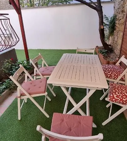 Apartma Zlati Konzul * Копер