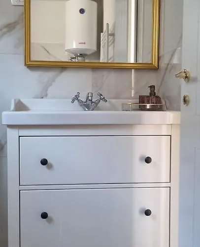 Apartma Zlati Konzul 公寓 *